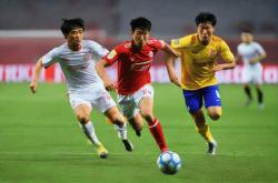 开云体育官方网站-球员们在比赛中展现高水准技术和团队配合