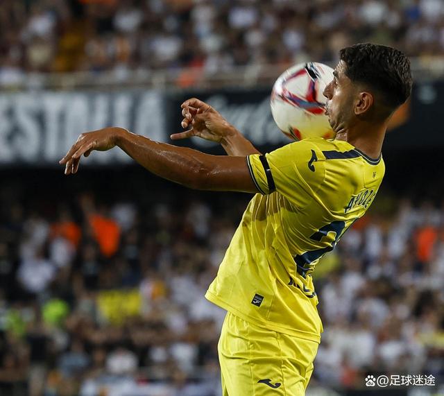 巴塞罗那战平比利亚雷亚尔，暂居联赛领头羊的简单介绍