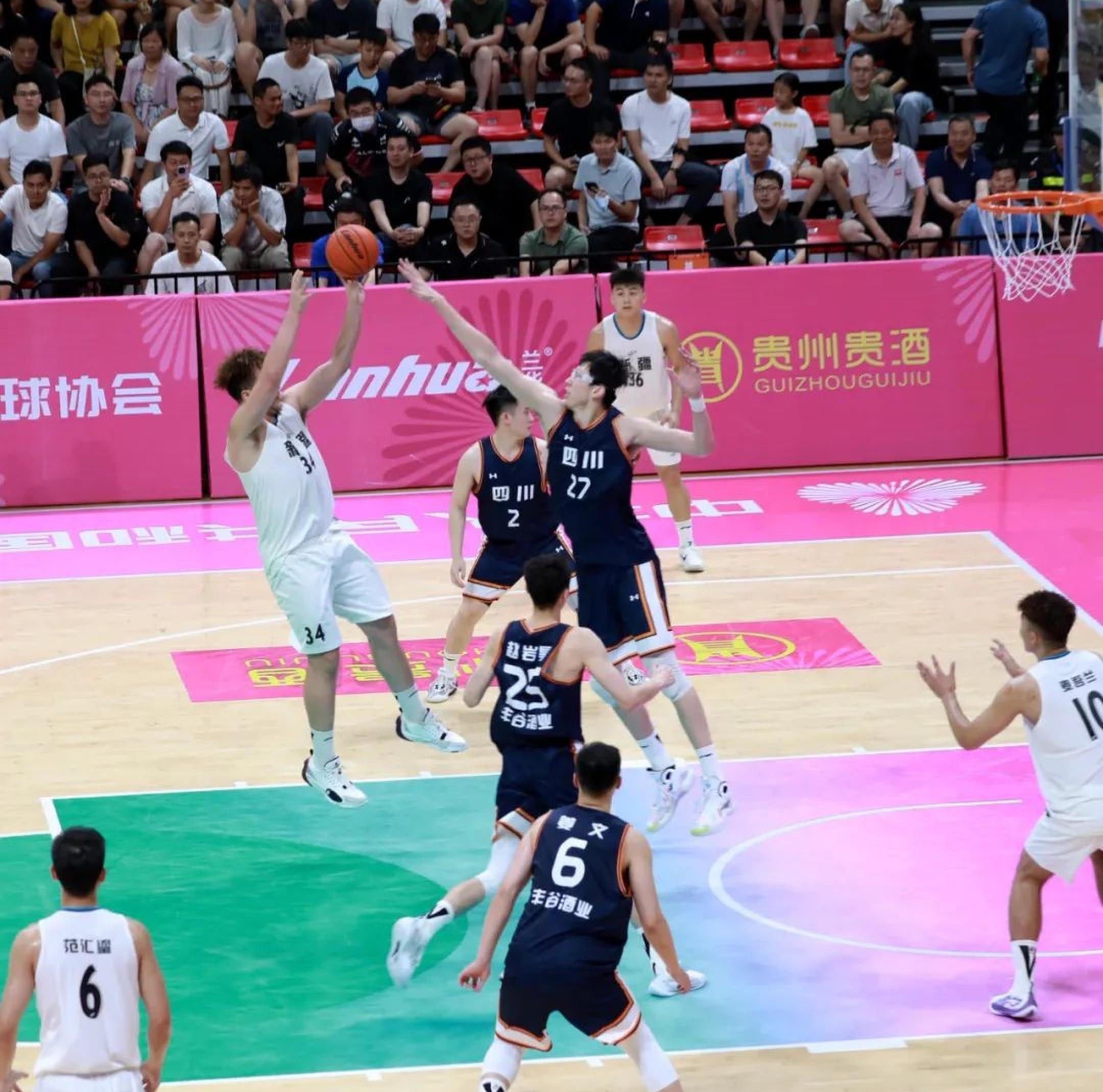 四川队惨败福建，遗憾止步季后赛的简单介绍