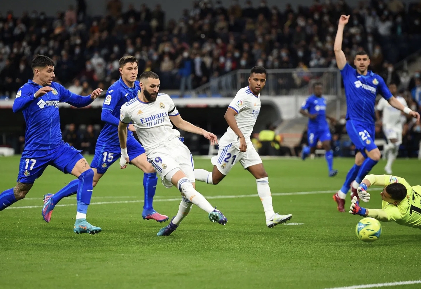 关于赫塔费球员因伤缺席比赛，球队阵容受影响的信息