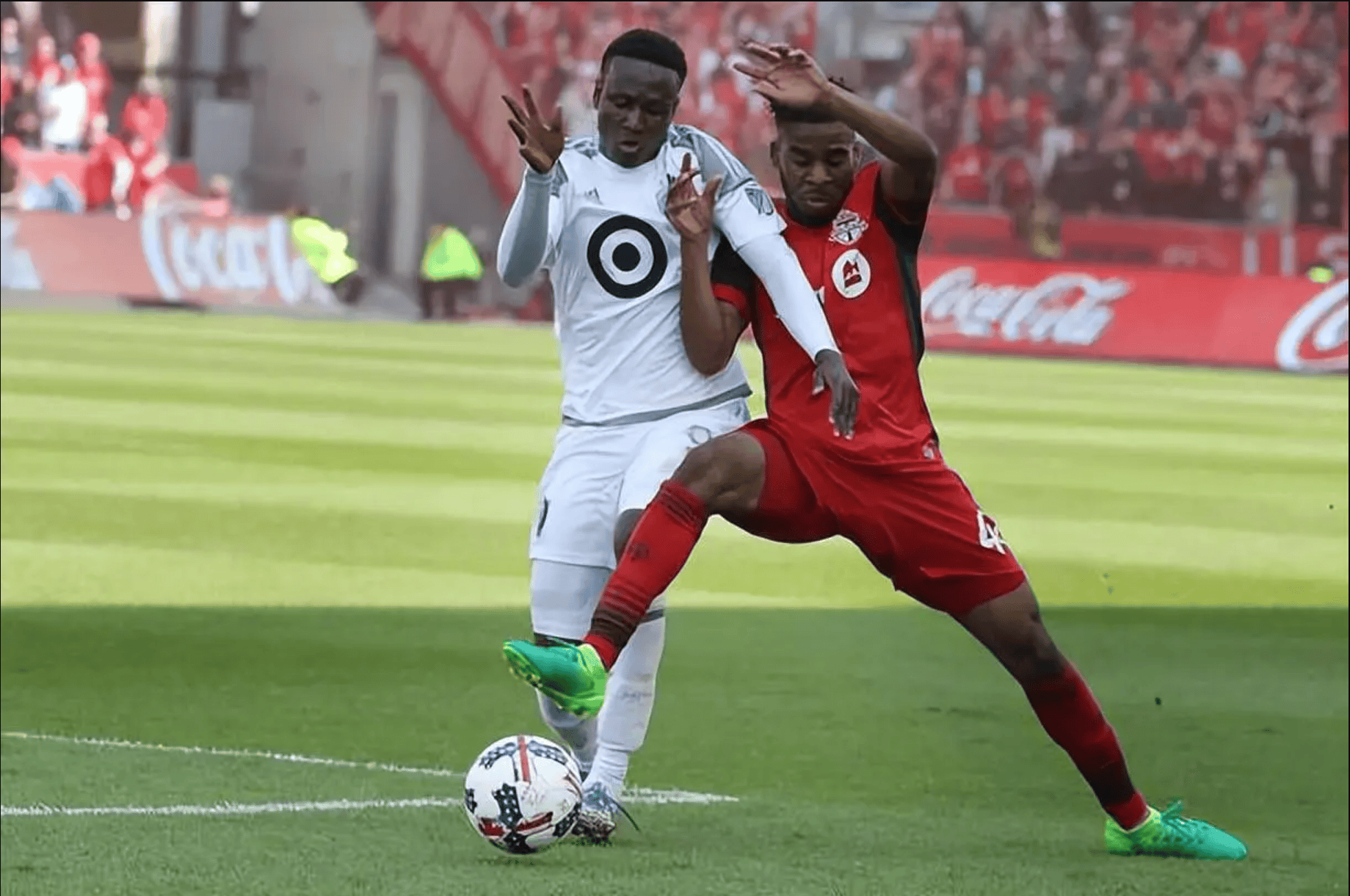 包含甘冈主场不敌里尔，遭遇连败的词条