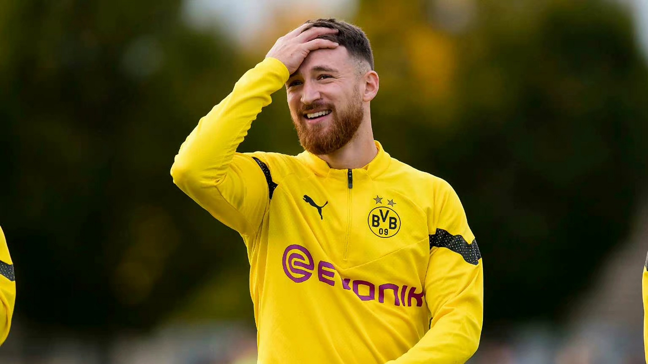 多特蒙德中场天才秀，一人独撑球队！