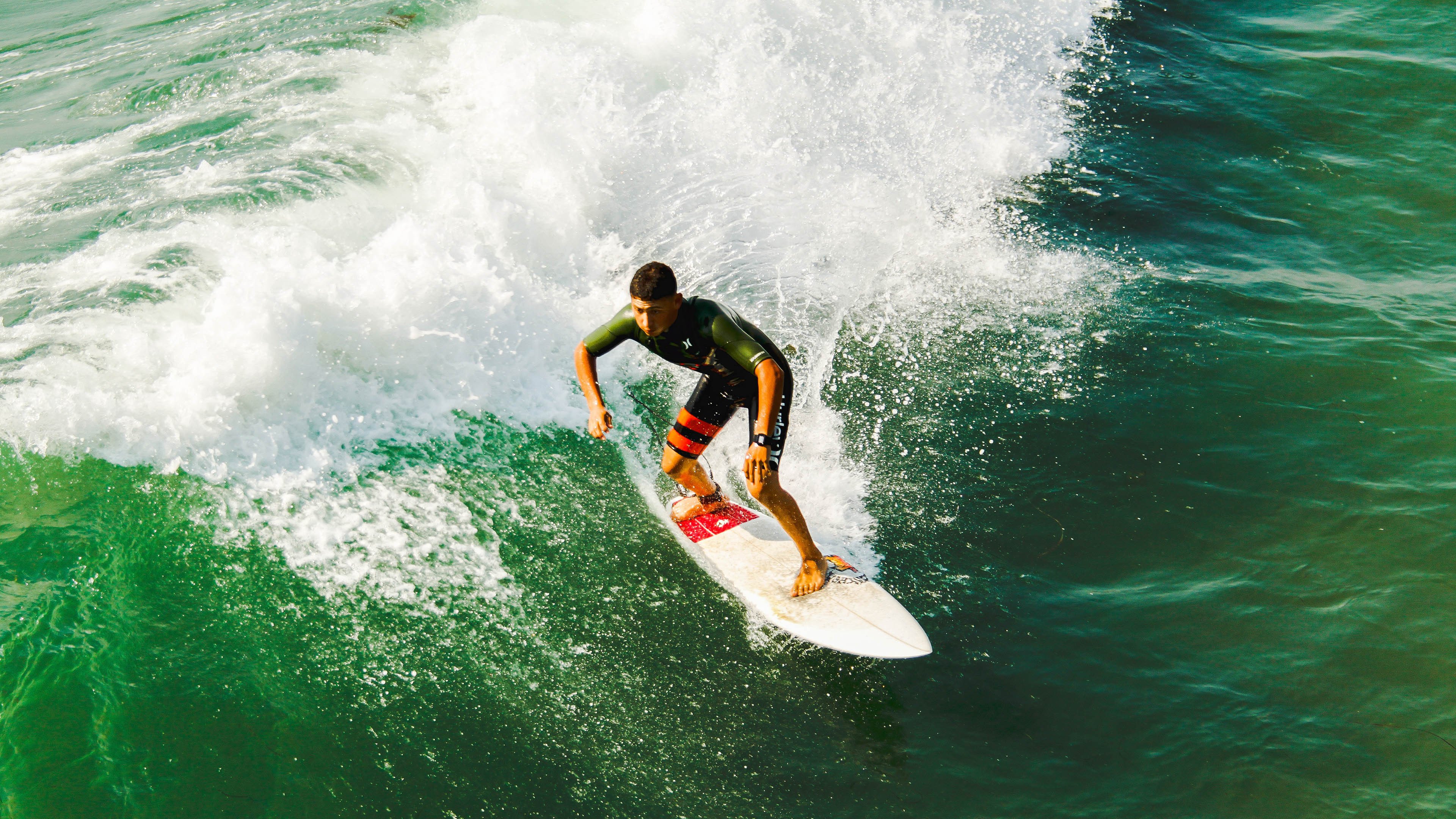 东决关键战焦点战，亚特兰大打穿安哥拉，战术革新与团队意志的双重胜利