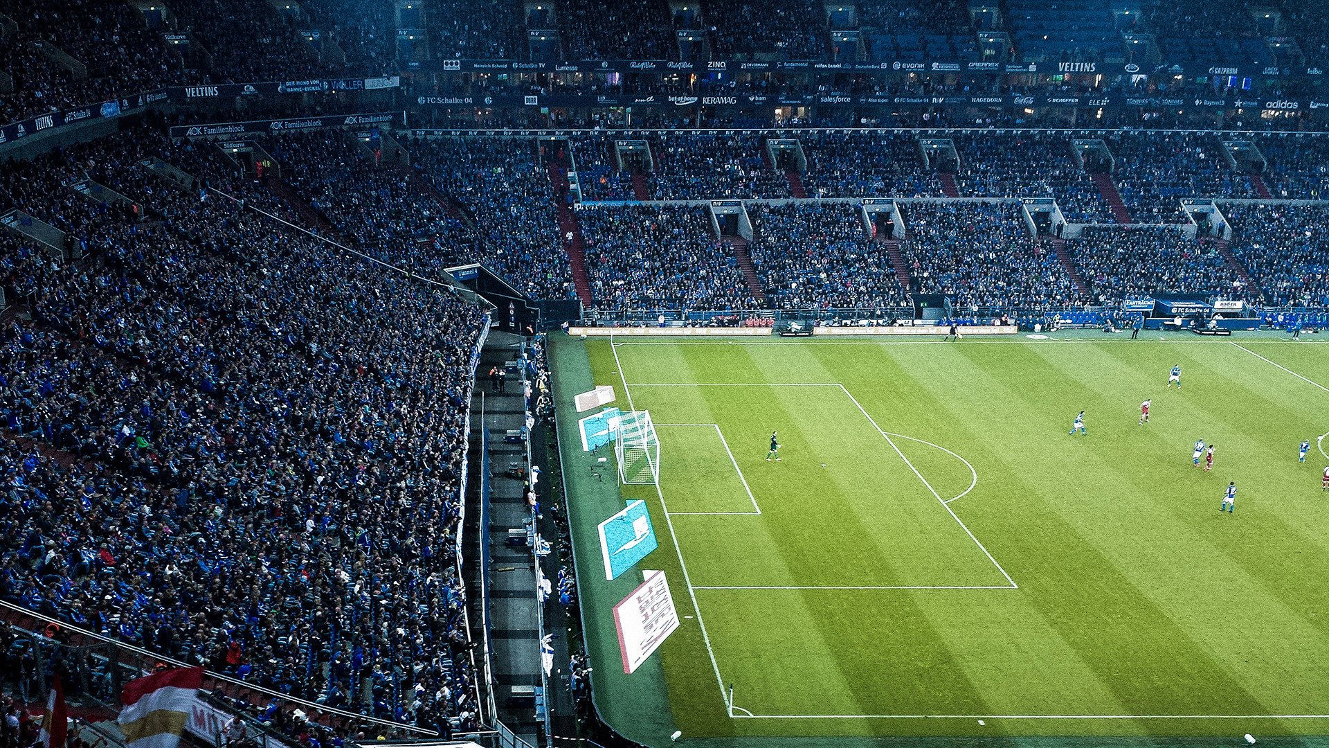 苏亚雷斯逆境爆发，那不勒斯硬仗力克法国劲旅显王者风范